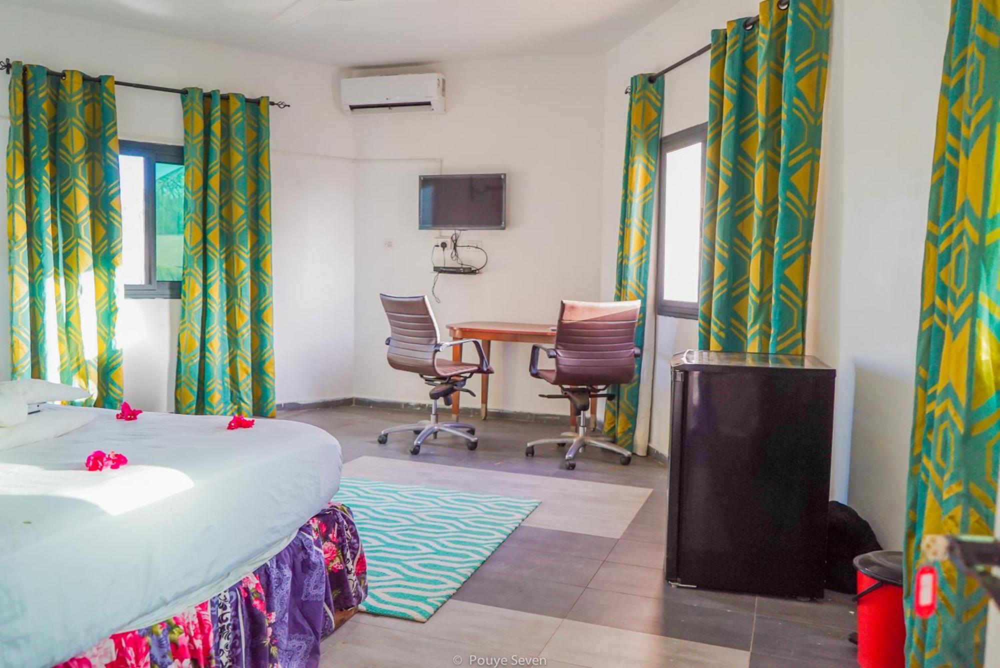 Mgm Apartments Gambia Kololi Exterior foto