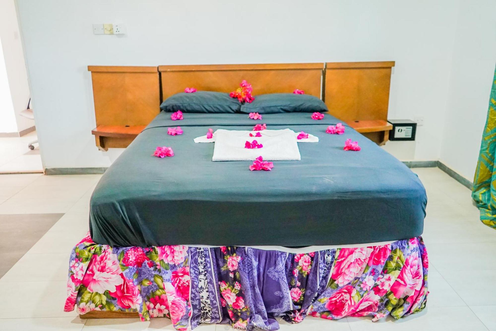 Mgm Apartments Gambia Kololi Exterior foto